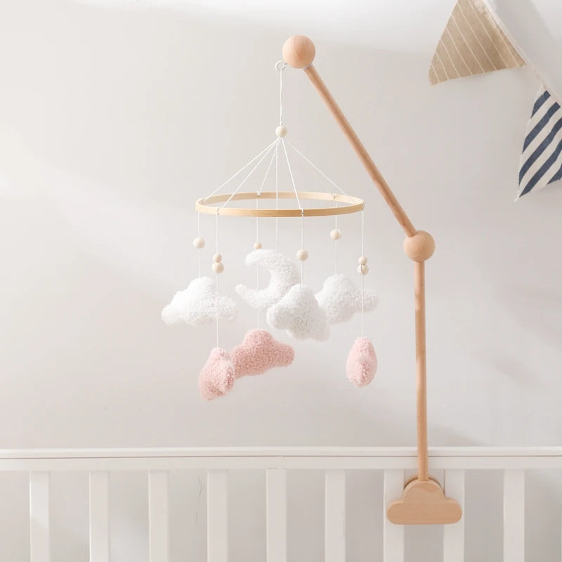 Mobile Suspendu Musical en Bois – Oursons Câlins pour Berceau Bébé