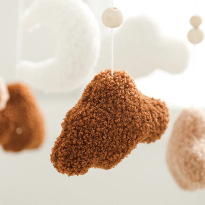 Mobile Suspendu Musical en Bois – Oursons Câlins pour Berceau Bébé