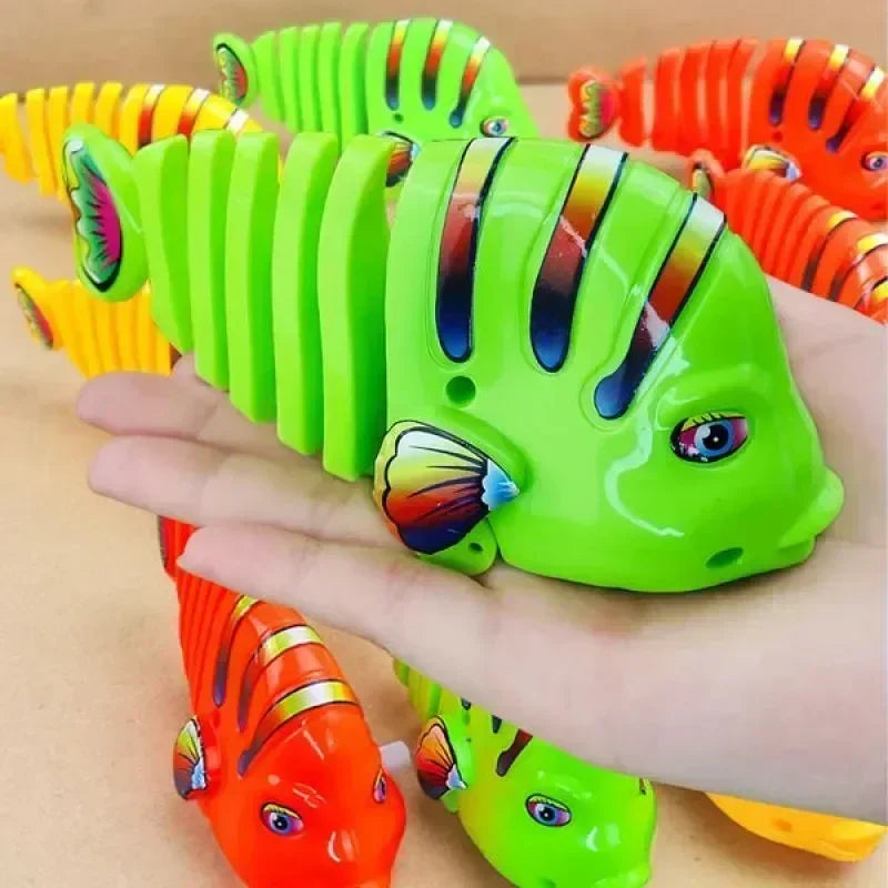 Jouets poissons en plastique en mouvement